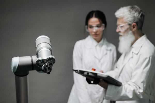 How Can UK Computing Hardware Innovations Shape Global Technological Trends?